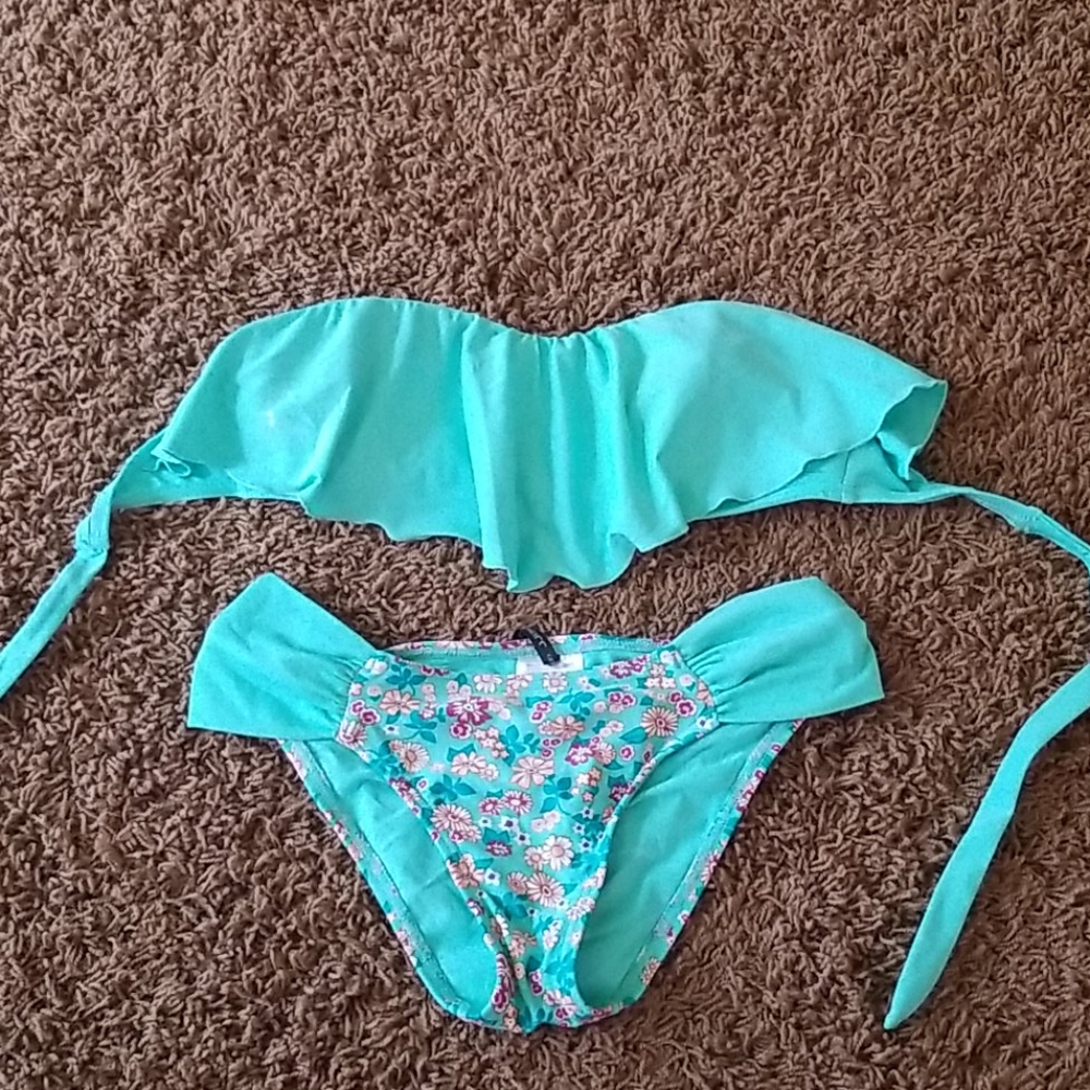 O'Neill 2pc swimsuit